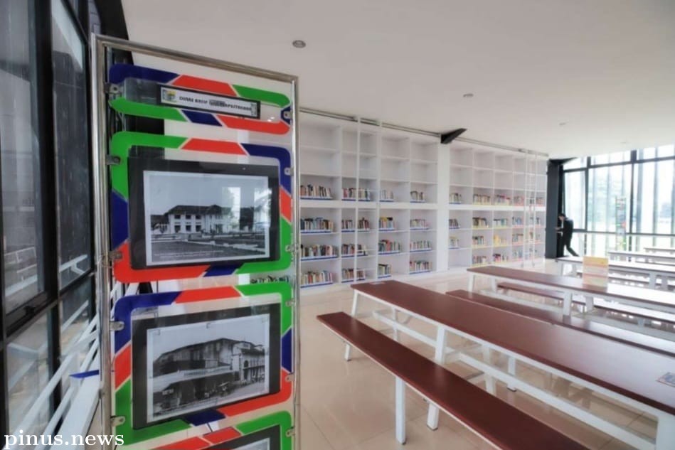 Tingkatkan Minat Baca, Microlibrary Hadir di Alun-alun Bandung